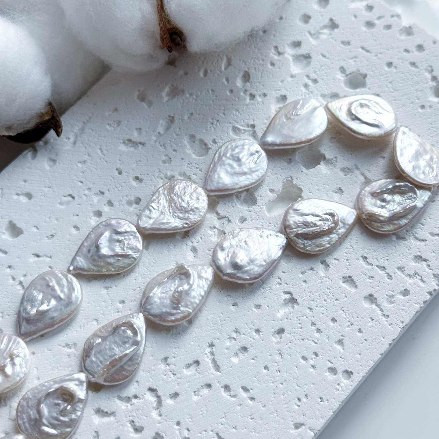 Жемчуг натуральный 13-17 мм плоский капля (1 шт.) Жемчуг натуральный 13-17 мм плоский капля (1 шт.)